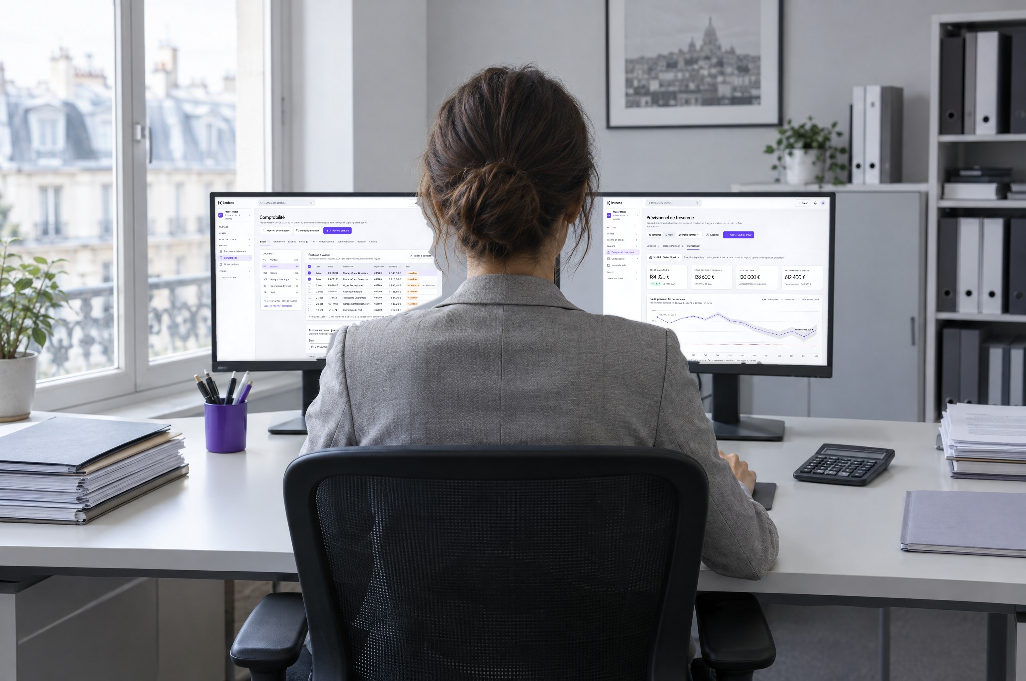 Expert-comptable travaillant sur la comptabilité Kordeos
